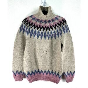 Handmade Nordic-style boho  sweater multicolor yarnwork Resort wear outdoor